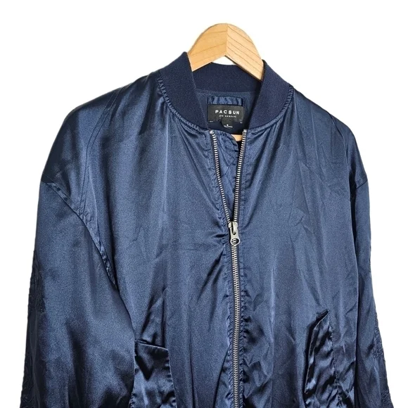 PacSun floral navy blue embroidered satin lined full zip jacket size sma… - Picture 3 of 14